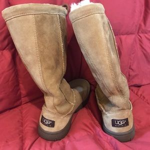 Ugg snow boots